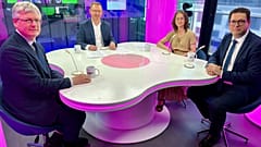 Andor László, Vincze Lóránt, Deme Katalin a műsorvezető, Zsíros Sándor társaságában