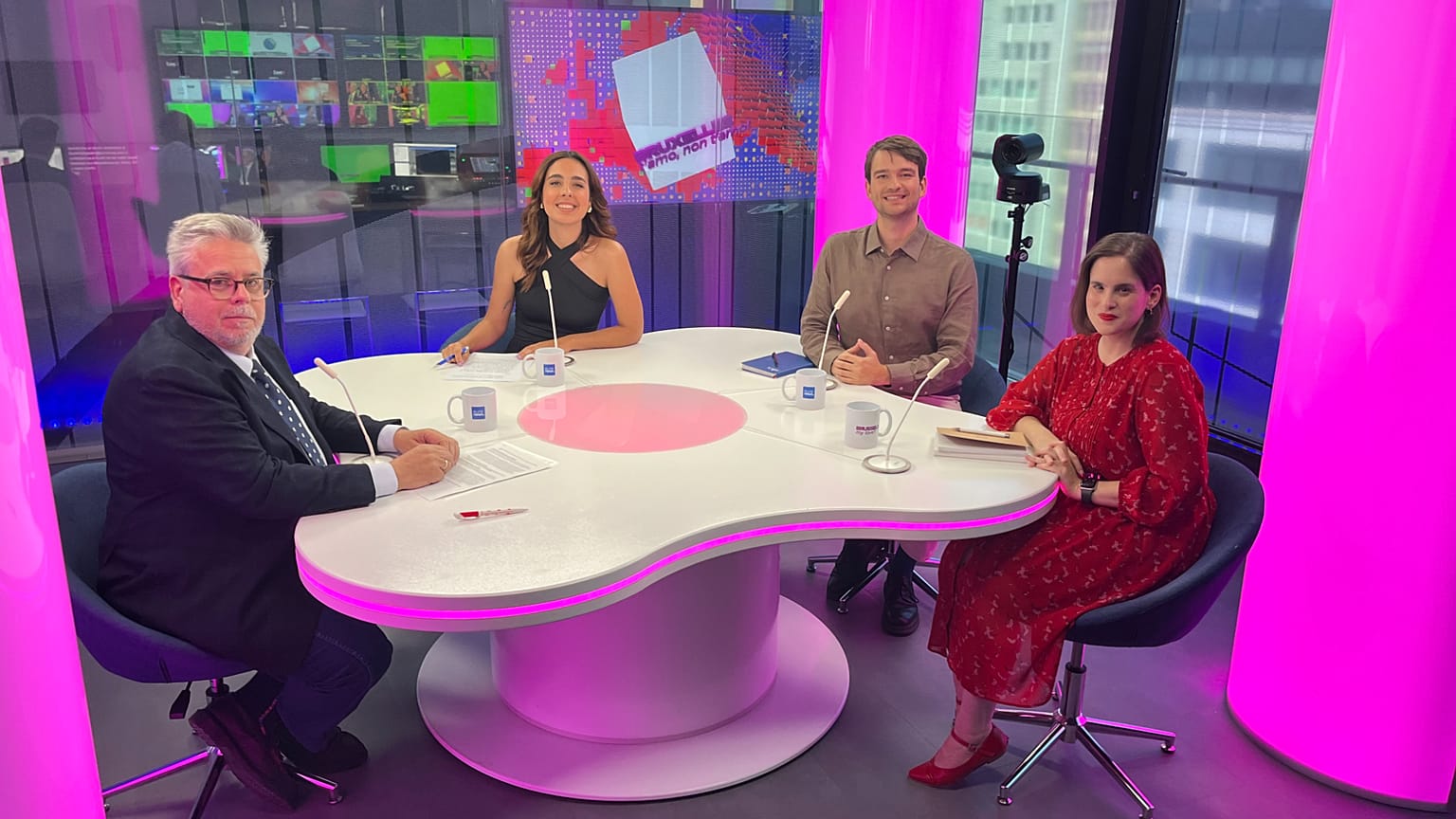 Amaia Echevarria junto a Nacho Sánchez-Amor, Esther Herrera y Óscar Pandiello