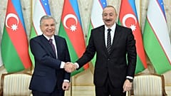 Özbekistan Cumhuriyeti Cumhurbaşkanı Şavkat Mirziyoyev ve Azerbaycan Cumhuriyeti Cumhurbaşkanı İlham Aliyev 