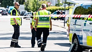 Δανική αστυνομία και ασθενοφόρο στο Norgesmindevej στην Κοπεγχάγη, 3 Ιουλίου 2025