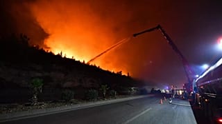 İzmir'de çıkan yangın, 3 Temmuz 2025.