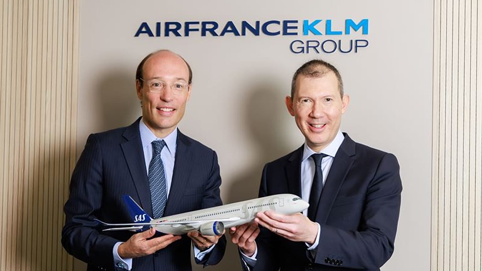 SAS CEO Anko van der Werff. and Air France–KLM CEO Benjamin Smith.