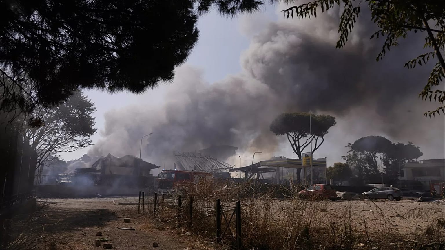 Smoke after a petrol station explosion on the outskirts of Rome, 4 July 2025