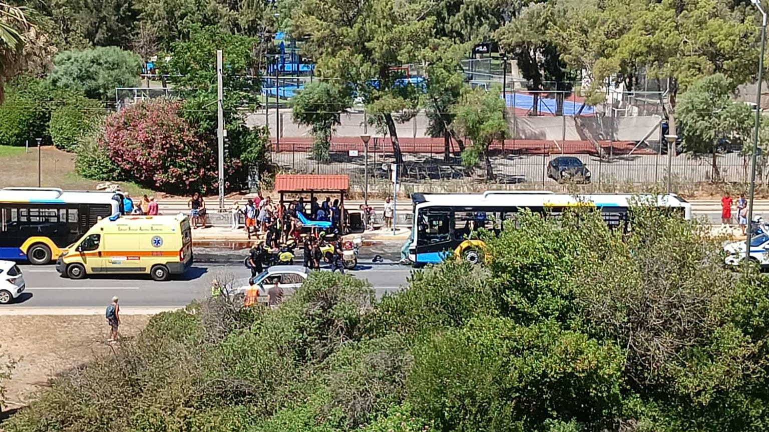 Φωτό από το σημείο της σύγκρουσης