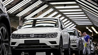 La UE y EE.UU. negocian la eliminación de los aranceles del 25% impuestos por EE.UU. a los automóviles europeos.