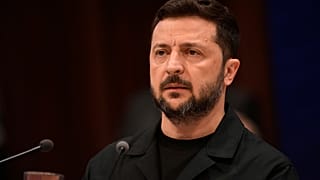 الرئيس الأوكراني فولوديمير زيلينسكي يلقي كلمة في مجلس أوروبا 