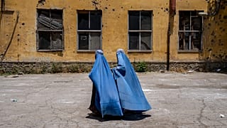 Taliban, dört yıl önce iktidarı ele geçirmesinden bu yana Afgan kadınlarının haklarını ciddi ölçüde geriletti.