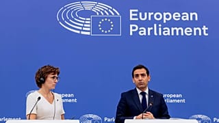 Press conference by Stéphane Séjourné, Executive Vice-President of the European Commission, on the right and Jessika Roswall, European Commissioner, on the Chemicals package.
