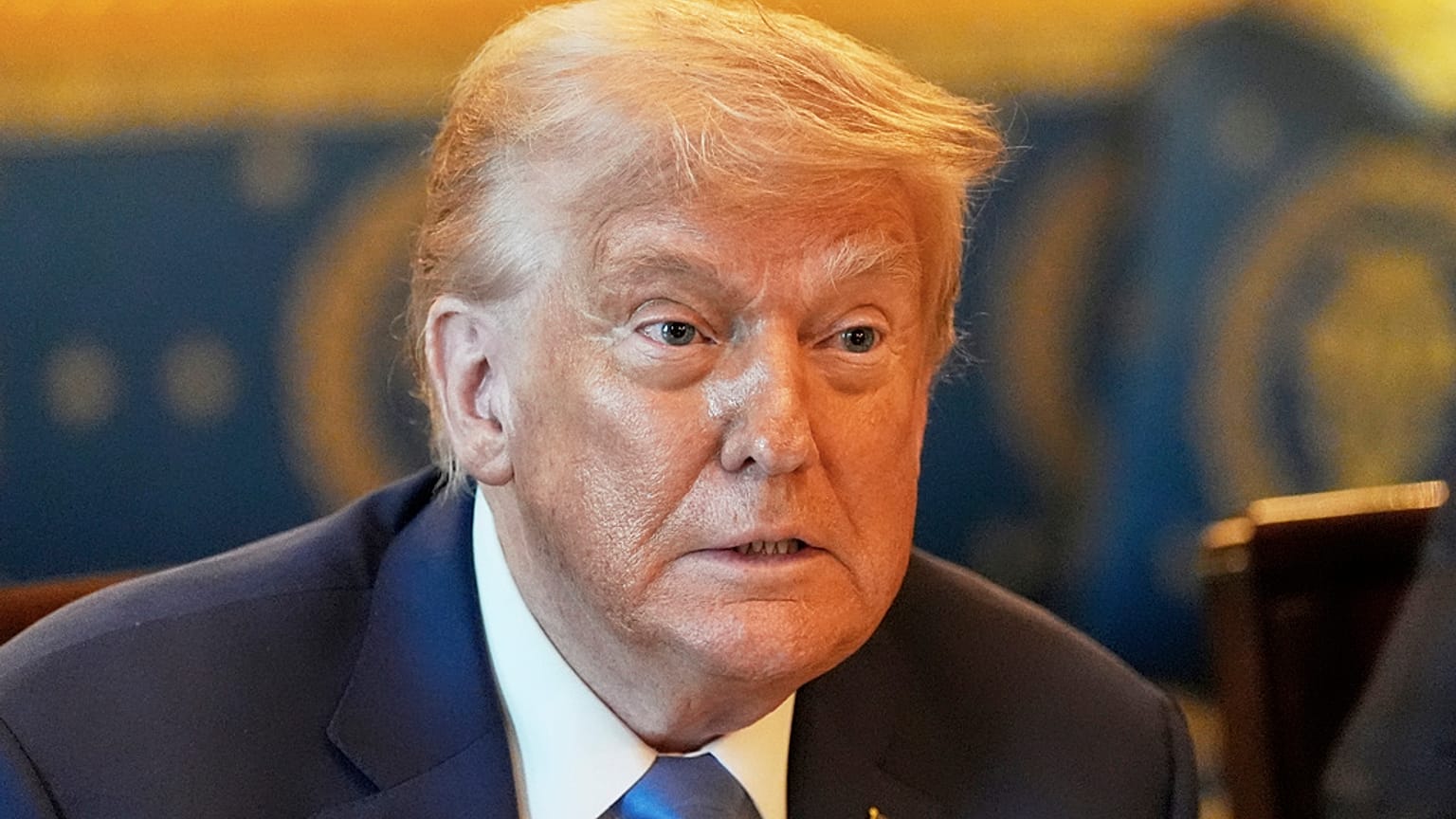 Donald Trump participe à une réunion avec le Premier ministre israélien Benjamin Netanyahu dans le Salon bleu de la Maison Blanche, le lundi 7 juillet 2025, à Washington