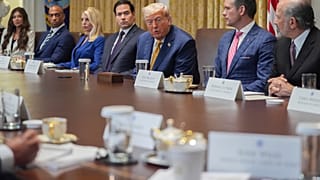Le président américain Donald Trump s'exprime lors d'une réunion de son cabinet ministériel, le mardi 8 juillet