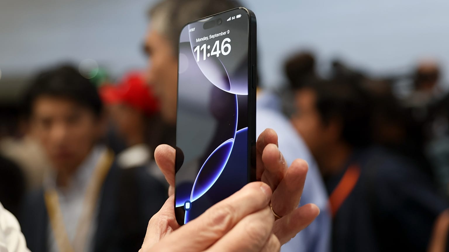 Цены на iPhone значительно отличаются как в мире, так и в Европе.