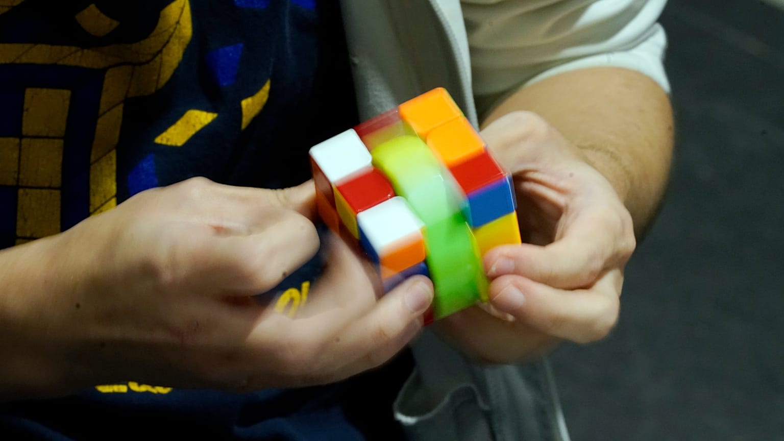 Rubik Küpü 1974 yılında Macar bir mimar ve mimarlık profesörü olan Ernő Rubik tarafından icat edilmiştir.