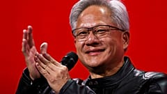 Jensen Huang, PDG de Nvidia, participe à une table ronde au salon VivaTech dédié à l'innovation et aux startups à Paris, mercredi 11 juin 2025.