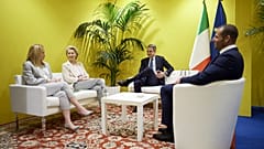 Η μεταφορά 520 παρανόμων μεταναστών από την Κρήτη στο Λαύριο