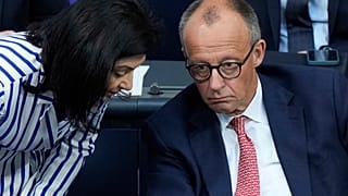 Wirtschaftsministerin Katherina Reiche (CDU) hat die Aufsicht über die Bundesnetzagentur von Klaus Müller (Grüne).