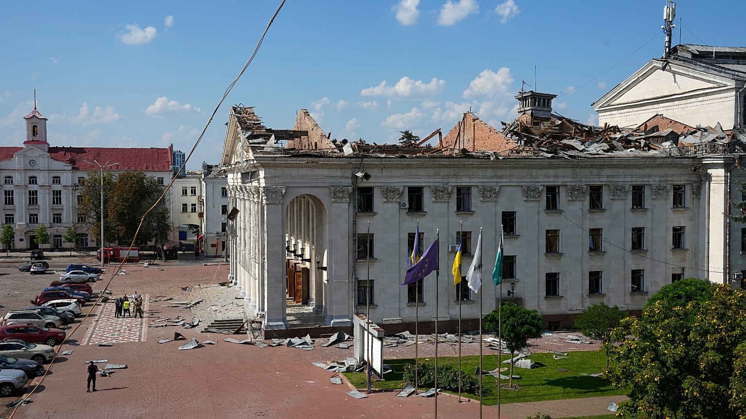Academia Regional de Música e Teatro Taras Shevchenko em Chernihiv, Ucrânia, danificada por um ataque russo em 19 de agosto de 2023. 