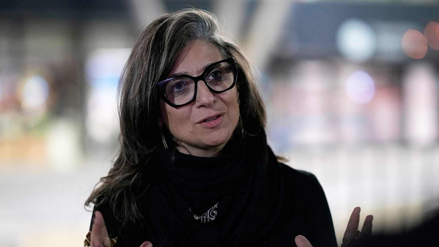 Specjalna sprawozdawczyni ONZ ds. okupowanych terytoriów palestyńskich Francesca Albanese rozmawia z mediami w Sarajewie, 10 lipca 2025 r.