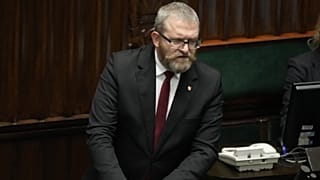 Grzegorz Braun, a Konföderáció vezetője a varsói parlamentben 