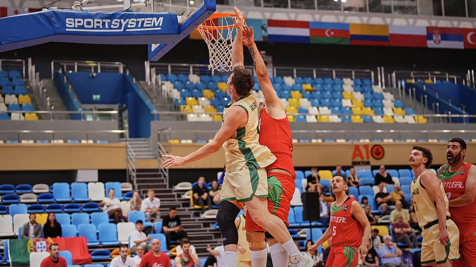 Australia and Portugal competing in the 5x5 Men’s Final