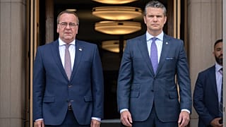 Die beiden Verteidigungsminister Pete Hegseth (rechts) und Boris Pistorius vor ihremTreffen im Pentagon, 14. Juli 2025