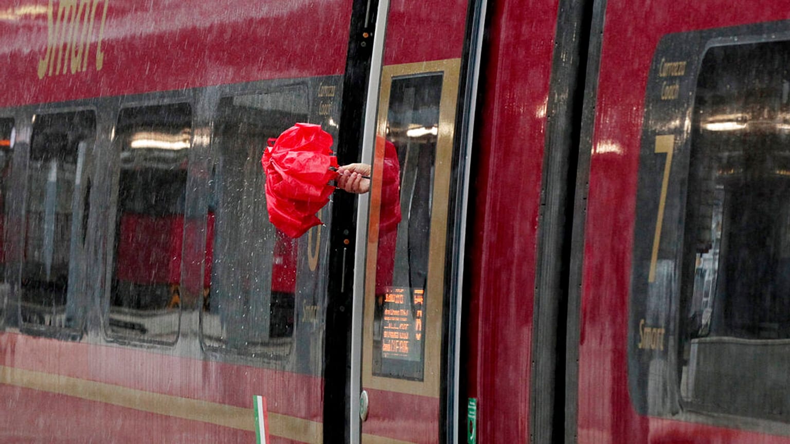 Roma Tiburtina ile Napoli arasında yüksek hızlı tren