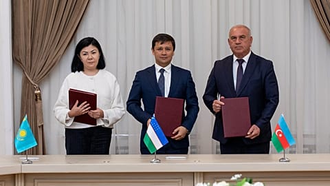 Representatives of Azerenerji (Azerbaijan), National Electric Grids of Uzbekistan, and KEGOC (Kazakhstan) 
