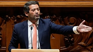 André Ventura, líder do partido populista de direita Chega! (discursa durante um debate na Assembleia da República