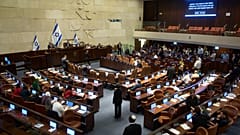 Abgeordnete bei einer Sitzung der israelischen Knesset in Jerusalem, 14. Juli 2025
