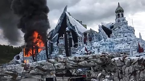 Black cloud of smoke billowing from the main stage at Tomorrowland after fire broke out, Boom, Belgium, 16.07.2025.