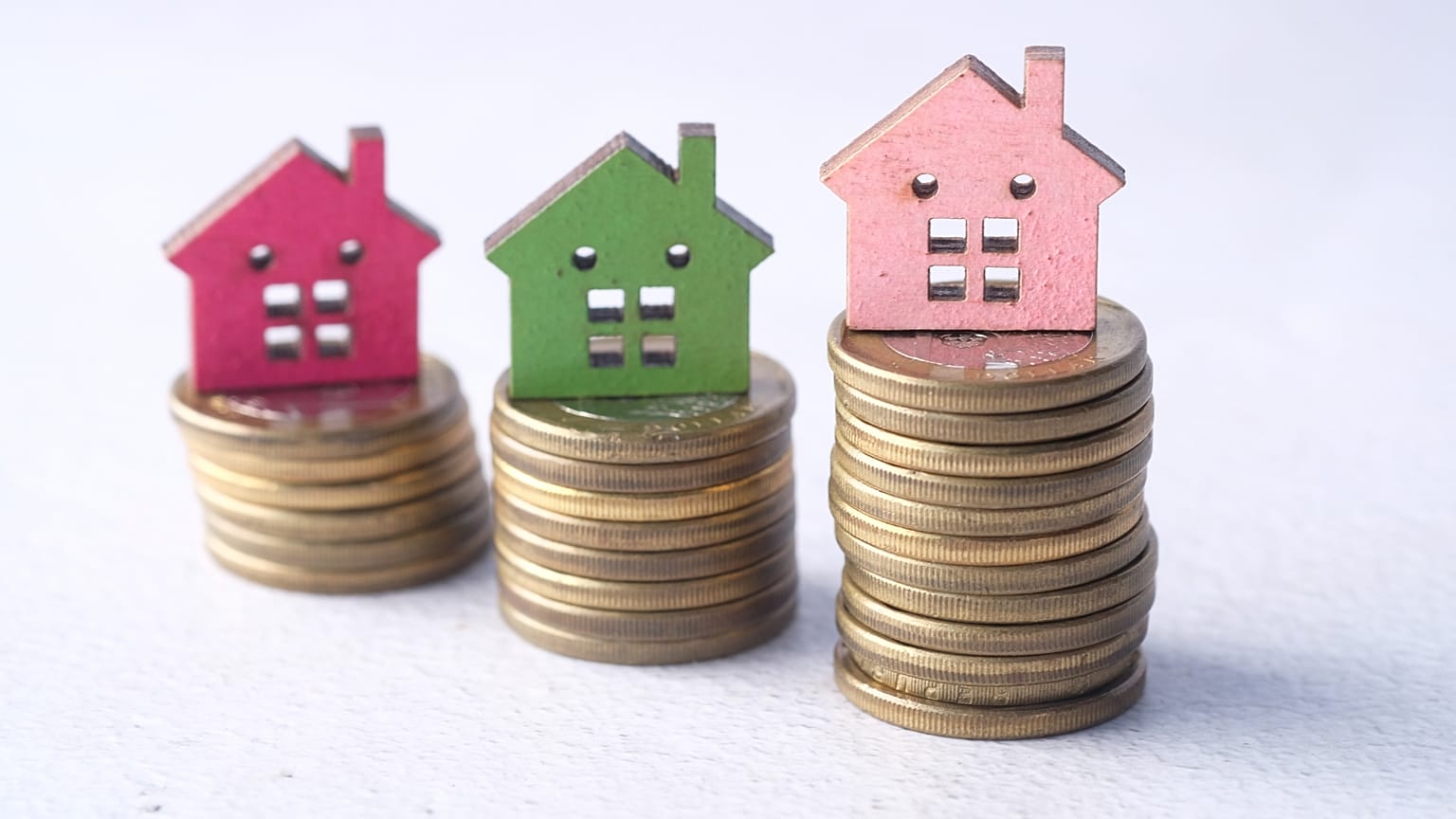 Which cities offer the best and worst rent-to-salary ratio?