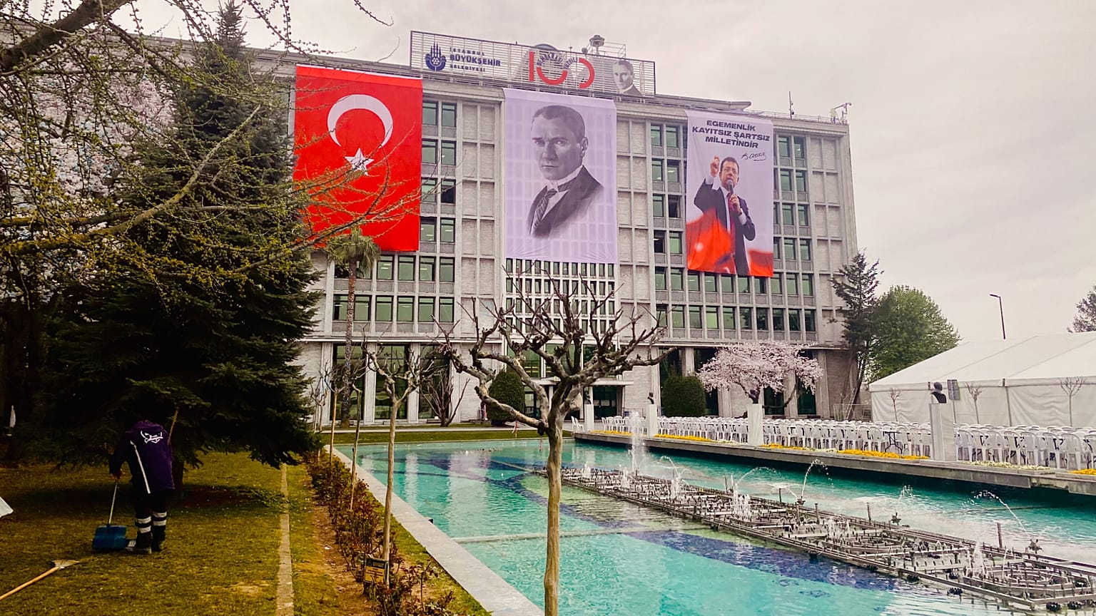 İstanbul Saraçhane'deki İBB binası