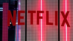  На этом файловом фото 4 ноября 2017 года логотип развлекательной компании Netflix изображен в Париже