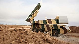صورة نشرها الموقع الرسمي للجيش الإيراني، يوم الثلاثاء 12 أكتوبر/تشرين الأول 2021، تظهر قاذفة صواريخ خلال مناورة مشتركة للجيش والحرس الثوري.