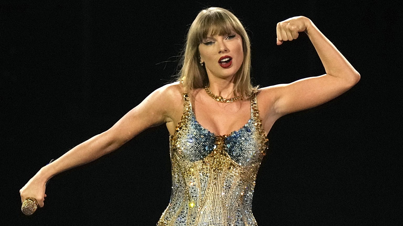 Taylor Swift performs during the opening show of the Toronto dates of The Eras Tour. 14 November 2024.