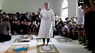 Liberale Muslimin Seyran Ateş in ihrer Moschee - ARCHIVBiLD