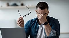 Συμβουλές για την προστασία των ματιών σας σε έναν κόσμο γεμάτο οθόνες