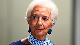 La présidente de la Banque centrale européenne, Christine Lagarde, informe les médias lors d'une conférence de presse au siège de la banque à Francfort, en Allemagne, jeudi 24 juillet 2025.