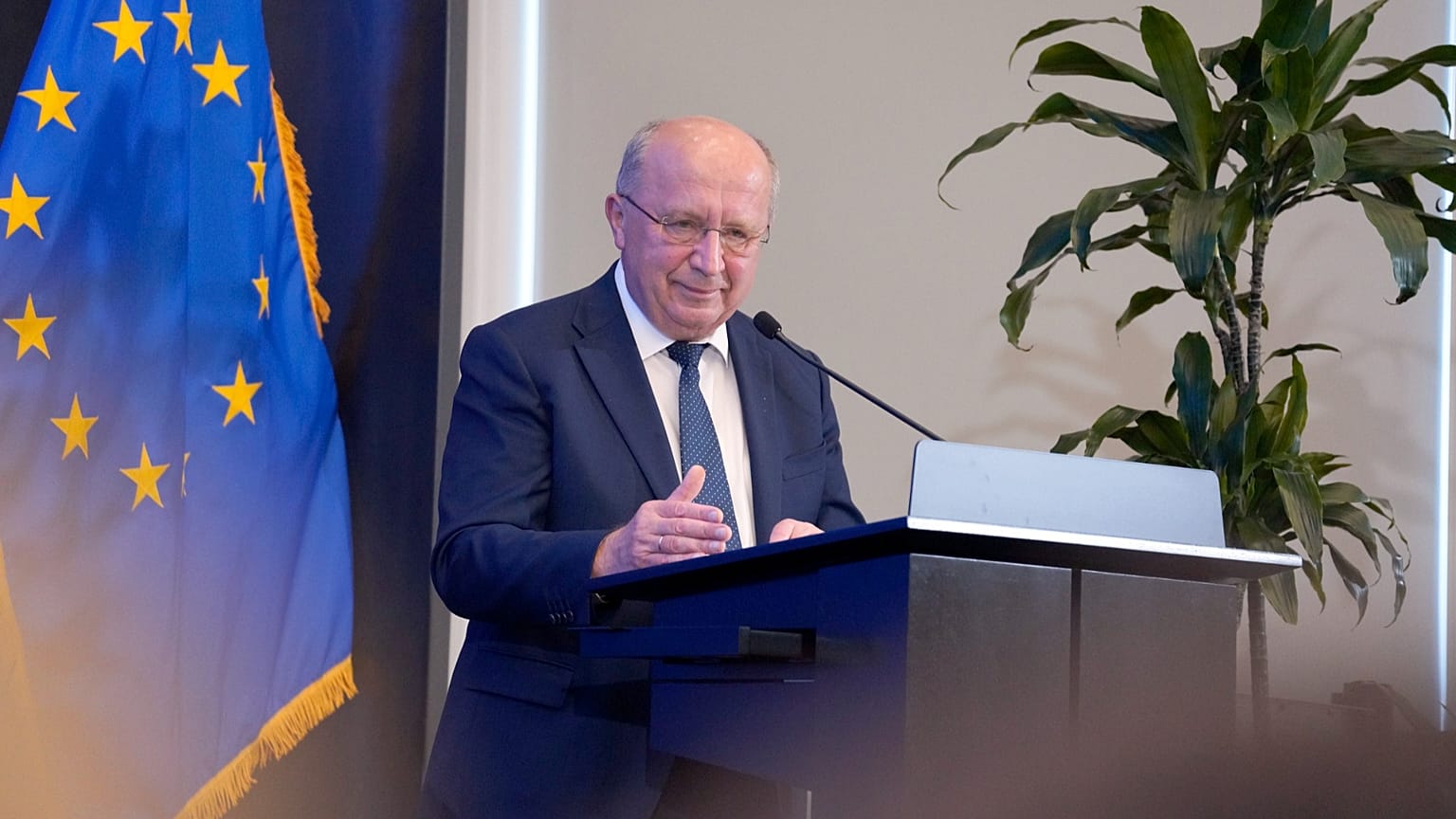 Andrius Kubilius, Washington DC'de bir konuşma yaparken, 21 Temmuz 2025