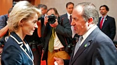 Ursula von der Leyen e o antigo ministro da Economia Álvaro Santos Pereira, numa conferência em Berlim em 2013