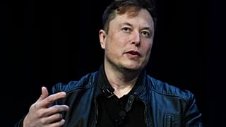 ΑΡΧΕΙΟ - Ο διευθύνων σύμβουλος της Tesla και της SpaceX Elon Musk μιλάει στο συνέδριο και την έκθεση SATELLITE, 9 Μαρτίου 2020, στην Ουάσιγκτον.
