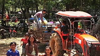 Cambogiani sfollati a Wat Tham Kambar, nella provincia di Oddar Meanchey (25 luglio 2025)