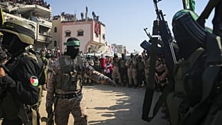 A Hamász és az Iszlám Dzsihád terroristái a gázai Hán Júniszban