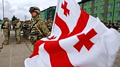 Γεωργιανοί στρατιώτες συμμετέχουν σε τελετή πριν από τη στρατιωτική άσκηση Agile Spirit έξω από την Τιφλίδα, 18 Μαρτίου 2013