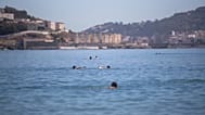 Archivo. Inmigrantes cruzan nadando a Ceuta. 