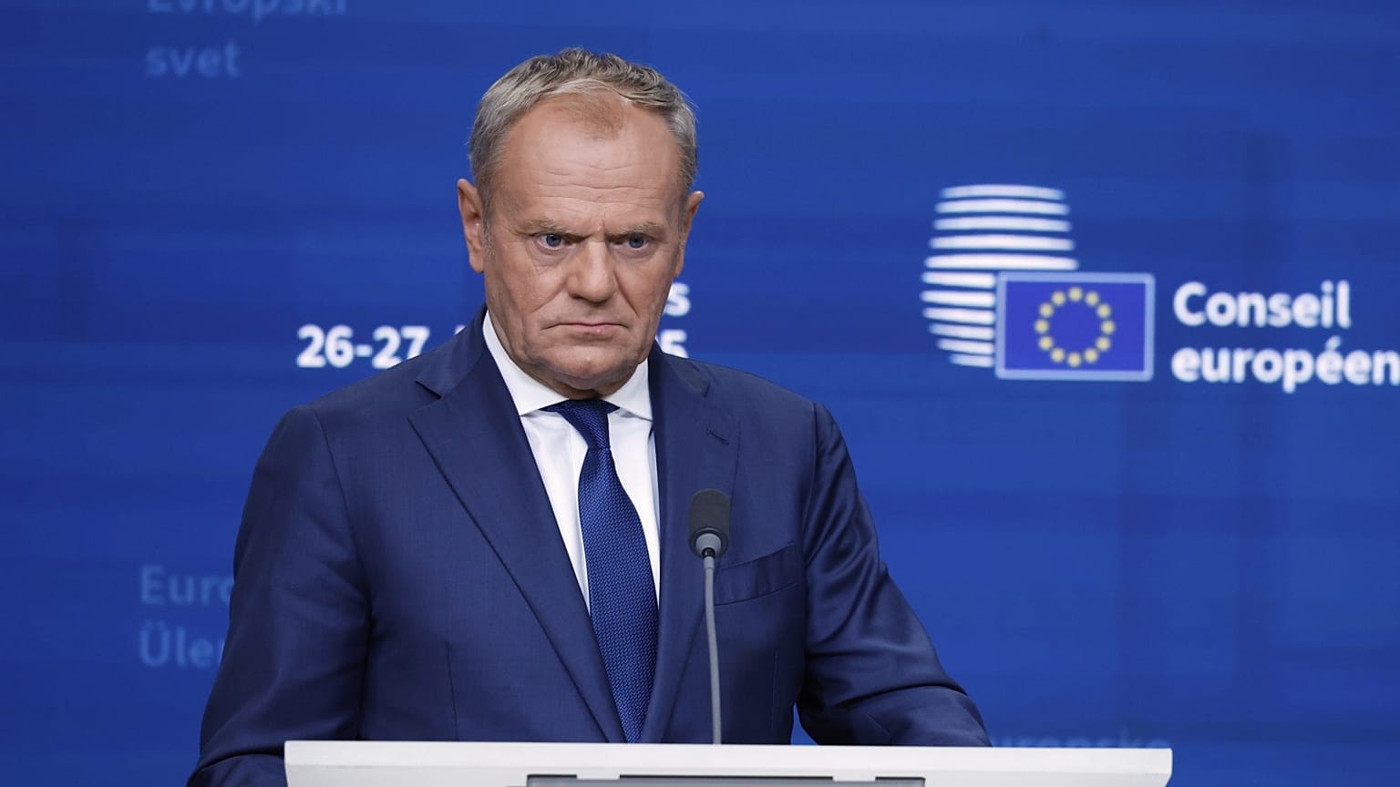 Donald Tusk lengyel miniszterelnök a brüsszeli EU-csúcson