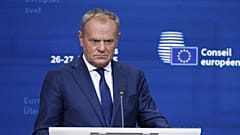 Donald Tusk lengyel miniszterelnök a brüsszeli EU-csúcson