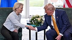 Ursula von der Leyen traf sich am Sonntag mit Donald Trump.