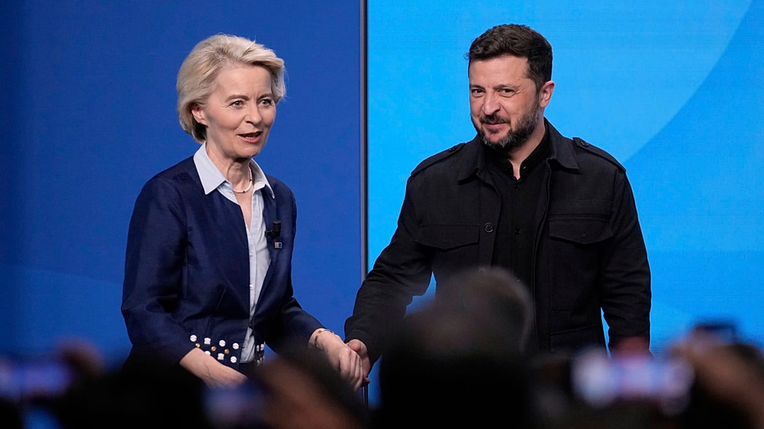 Ursula von der Leyen és Volodimir Zelenszkij