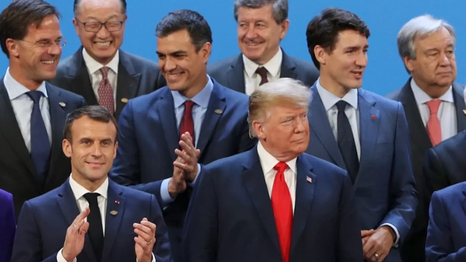 Los líderes mundiales se reúnen al inicio de la Cumbre de Líderes del G20 en el Centro Costa Salguero en Buenos Aires, Argentina, el 30 de noviembre de 2018.