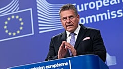 Ο Επίτροπος Maroš Šefčovič υπερασπίστηκε την εμπορική συμφωνία ΕΕ-ΗΠΑ.